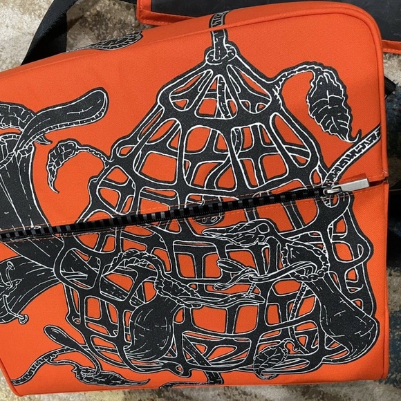 Dean Snyder | Computer Briefcase - Picture 8 of 15